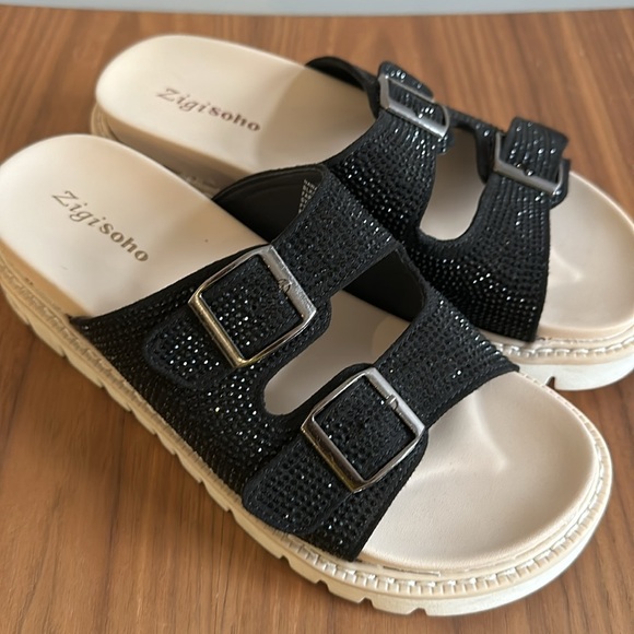 Zigi soho Lug sole buckle slides size 8 - Picture 2 of 4